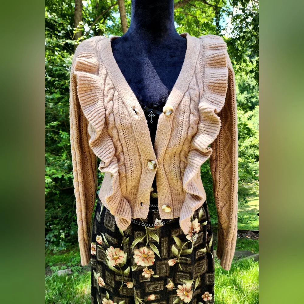 Button Up Ruffled Sweater ~ Nude/Cocoa Color NWOT - Picture 8 of 9